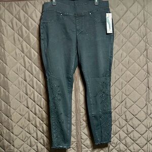 New jag jeans 1x women’s marla embroidered pull on legging jean black 28 inseam